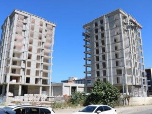 İ̇nşaattan Düşen 22 Yaşındaki İşçi Hayatını Kaybetti