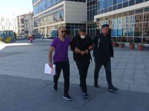 150 Bin Tl’lik Kablo Çalan Şahıs Polisten Kaçamadı