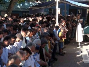 Unkapanı’ndaki Motosiklet Kazasında Ölen Genç Toprağa Verildi