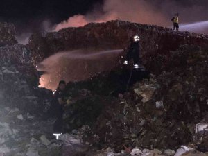 Kipaş’taki Yangın Söndürülemiyor