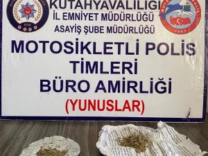 Kütahya’da İki Kişinin Üzerinde Uyuşturucu Bulundu