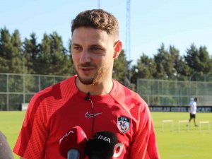 Mustafa Eskihellaç: “Gaziantep Fk’ya Geldiğim İçin Çok Mutluyum”