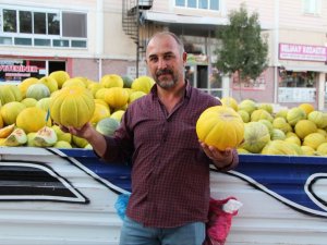 Çorum’un Meşhur ’10 Dilim Kavunu’ Tezgahlarda Yerini Aldı