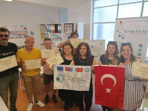 14 Öğretmen Almanya Ve İ̇talya’da Eğitimlere Katıldı