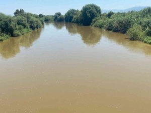 Geçen Yıl Kuraklık Nedeniyle Su Sıkıntısı Çeken Çiftçilerin Bu Sene Yüzü Gülüyor