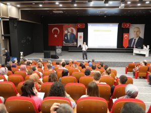 İ̇lkadım Belediyesi Çalışanlarına Eğitim Semineri