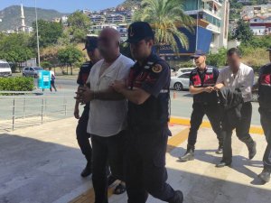 5 Sahte Mi̇t’çinin Gözaltı Süresi Uzatıldı