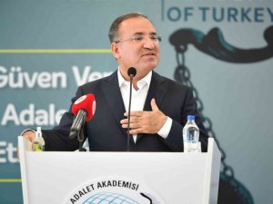 Adalet Bakanı Bozdağ: “Yargıda Yapay Zeka Kullanımı Çalışması Yürütüyoruz”