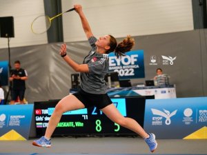 Manisalı Badmintoncu Ravza Bodur’dan Slovakya’da Gümüş Madalya