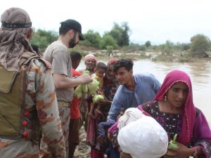 Pakistan’daki Selde 111 Kişi Öldü
