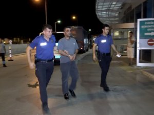 Sokak Ortasında Kadını 5 Yerinden Bıçakladı