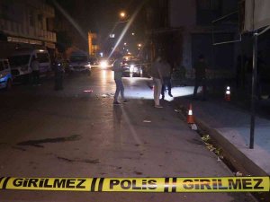 Yürürken Silahlı Saldırıya Uğrayan Şahıs Ağır Yaralandı