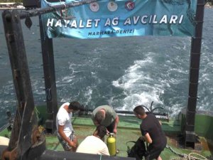 Marmara’dan 2 Futbol Sahası Büyüklüğünde Hayalet Ağ Çıkarıldı