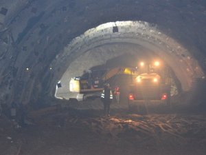 Türkiye’yi Kafkasya’ya Bağlayacak Ilgar Tüneli’nde Çalışmalar Hızlandı