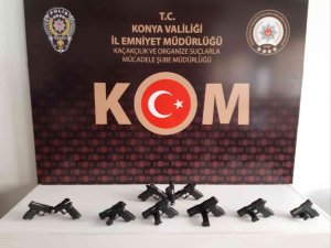 Konya’da Silah Kaçakçıları Polisten Kurtulamadı