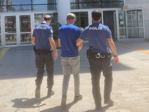 10 Suç Kaydı Bulunan Şüpheli Hırsızlık Yapınca Yakayı Ele Verdi