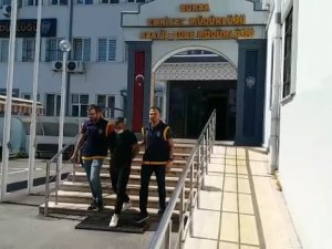 Oto Hırsızı Çalıntı Araçla Yakalandı