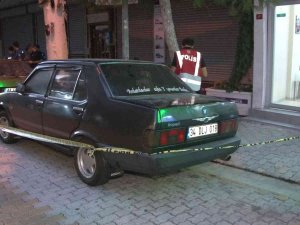 Motosikletle Geldiler, Kuaföre Kurşun Yağdırıp Kaçtılar