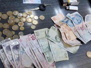 Yabancı Uyruklu Dilencinin Evi Ve Arabası Olduğu Ortaya Çıktı