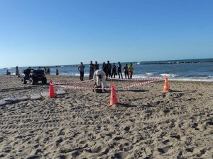 Sahildeki 30 Litrelik Varil Afad Ekiplerini Harekete Geçirdi