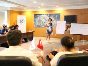 Deni̇b Kalite Kontrol Elemanı Açığını Giderecek Projeye Başladı