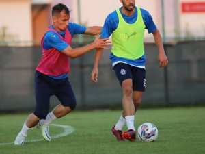Afyonspor Günü Tek Antrenman İle Tamamladı