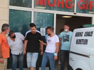 Alev Alan Otomobilde Hayatını Kaybeden Gencin Cenazesi Morgtan Alındı