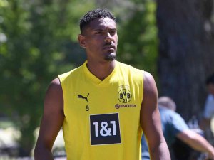 Dortmund’un Yeni Golcüsü Haller’den Kötü Haber