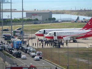 Cumhurbaşkanı Erdoğan’ı Taşıyan Uçak Ordu’ya İniş Yaptı