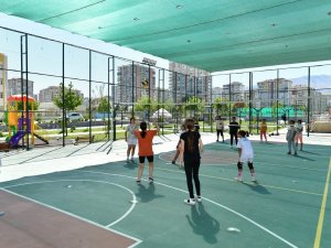 Yeşilyurt’ta Voleybol Kursuna İlgi