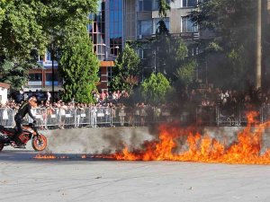 Motosiklet Festivalinde Adrenalin Dolu Anlar