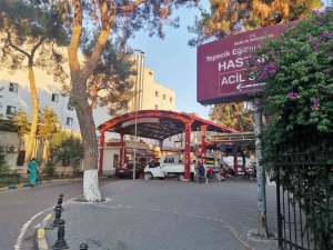 İ̇zmir’de Tabancayla Başından Vurulan Kadın Yaşam Savaşı Veriyor