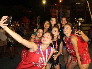 Berkay Akbaş Sokak Basketbol Turnuvası Sona Erdi
