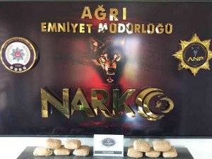 Ağrı’da 8 Kilo 750 Gram Toz Esrar Ele Geçirildi