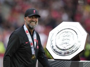 Jürgen Klopp, Kupa Koleksiyonuna Bir Yenisini Daha Ekledi