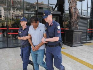 Motosiklet Çalan İki Kişiden Biri Tutuklandı