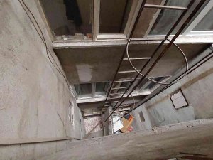 Anahtarı Evde Unutan Emekli Öğretmen Eve Girmek İsterken Havalandırma Boşluğuna Düştü