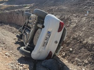 Kpss’ye Yetişmeye Çalışırken Kaza Yaptılar: 2 Yaralı