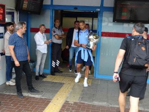 Trabzonspor Trabzon’a Süper Kupayla Döndü