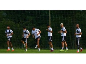 Beşiktaş, Yeni Sezon Hazırlıklarını Sürdürüyor