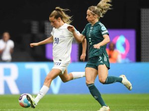 2022 Avrupa Kadınlar Futbol Şampiyonası’nda Kupa İ̇ngiltere’nin