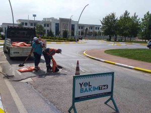 Yol Bakım Timi Çalışmalarını Sürdürüyor