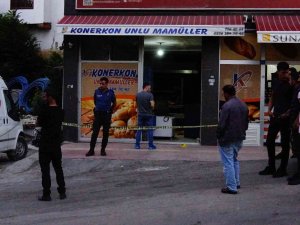 ’Ekmek Yok’ Diyen Fırın Çalışanını Bıçaklayarak Öldürdü