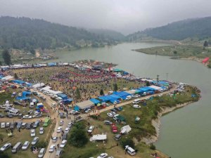 33’üncü Acelle Yaylası Kadırga Şenlikleri Büyük Coşkuyla Gerçekleşti