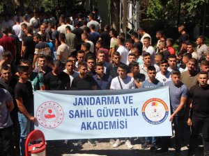 Şeyh Edebali Türbesini 3 Bin Jandarma Ve Sahil Güvenlik Akademisi Öğrencisi Ziyaret Etti