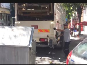 Emet’te Çöp Konteynerleri Yıkanıp, Temizlenip Bakımları Yapılıyor