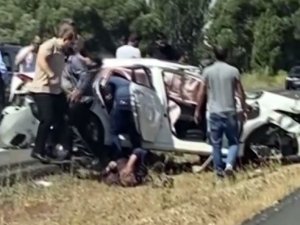 Denizli’den Ağrı’ya Giden Otomobil Erzurum’da Kaza Yaptı: 1 Ölü 3 Yaralı