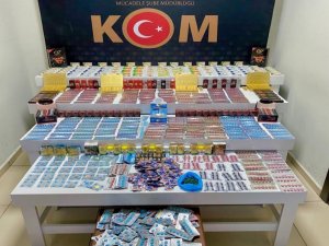 Denizli’de Binlerce Kaçak Cinsel İçerikli Ürün Ele Geçirildi