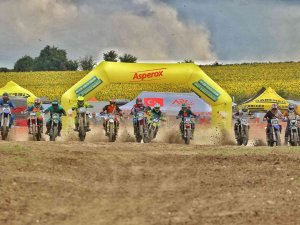 108 Motosikletçi Türkiye Şampiyonası’nda Heyecan Yaşattı