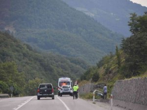 Sinop’ta Trafik Kazası: 2 Yaralı